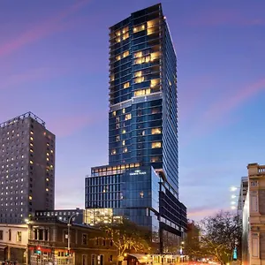 Crowne Plaza By Ihg Отель