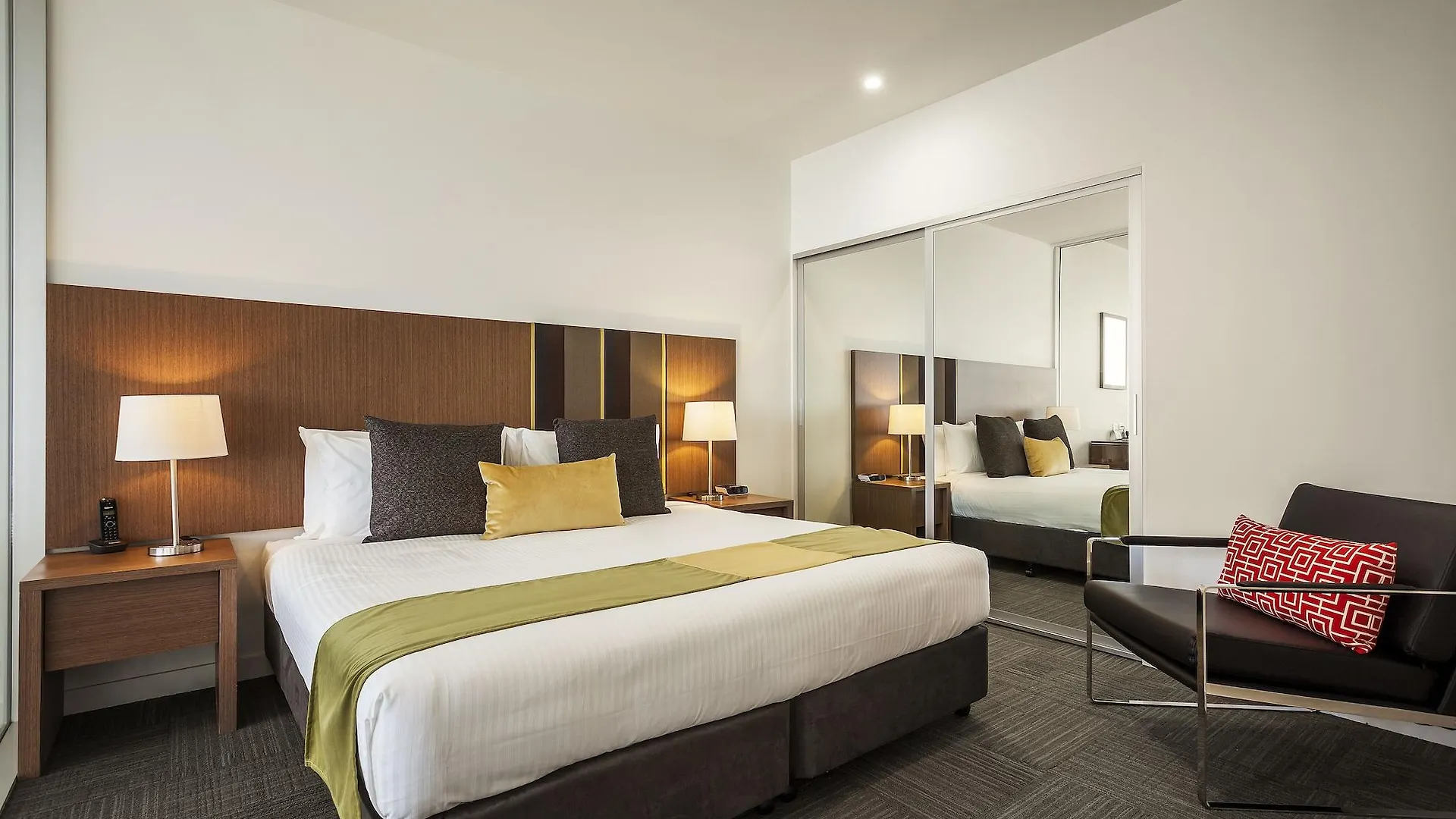 Aparthotel Quest On Franklin Adelaide